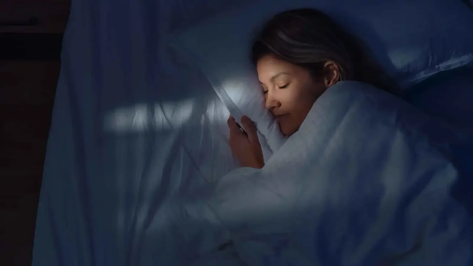 انتظام النوم يفوق في الأهمية مدة الساعات.. دراسة تحذر من المخاطر