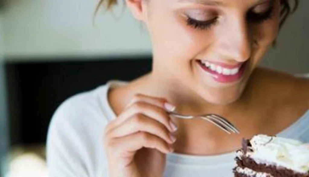 تناول الحلويات على الإفطار: مخاطر صحية وتأثيرها على جسمك