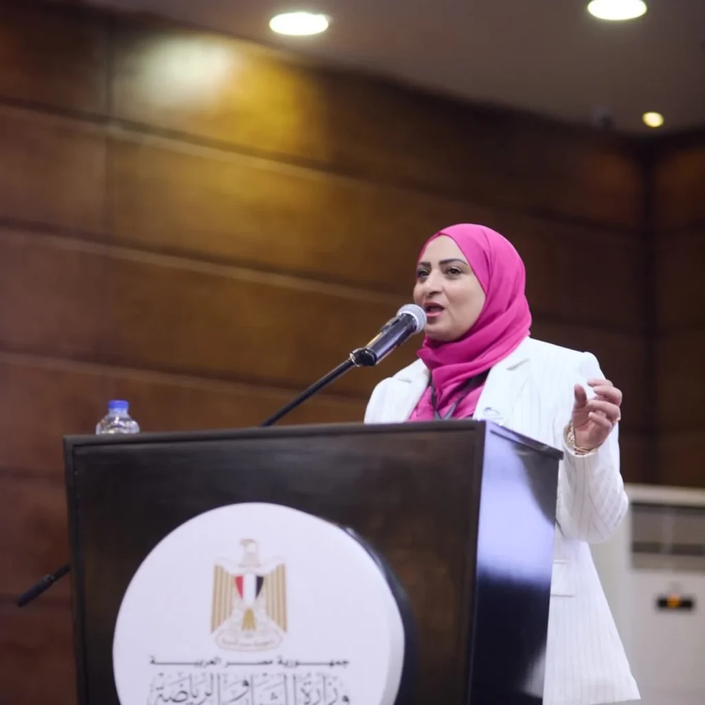 خبيرة علاقات: الأنوثة مصدر القوة الهادئة في حياة المرأة