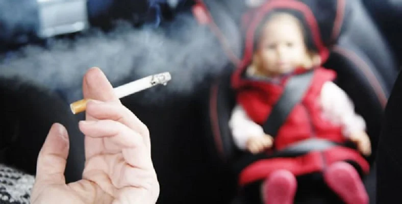 دراسة: تعرض الأب للتدخين السلبي في طفولته يضعف رئة أبنائه