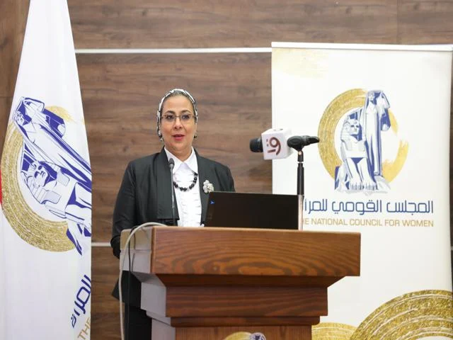 المستشارة أمل عمار: التمكين الحقيقي للمرأة يبدأ بتمكينها نفسيًا ومعنويًا