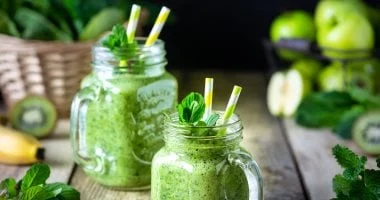 أربعة مشروبات ديتوكس تعزز نضارة البشرة وتحافظ على ترطيبها