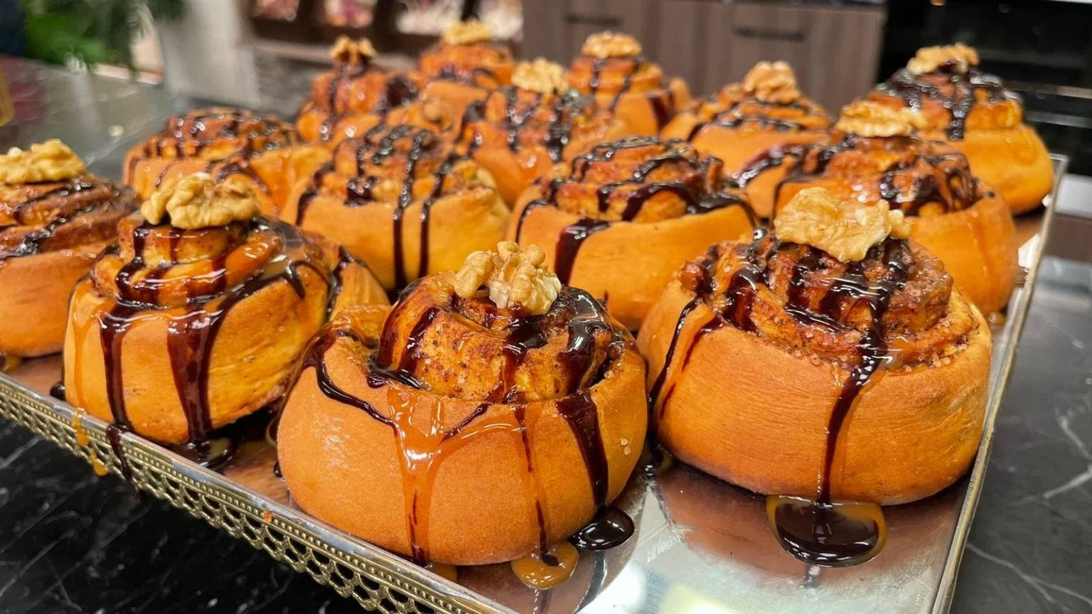 أسرع طريقة لإعداد السينابون الطري في المنزل