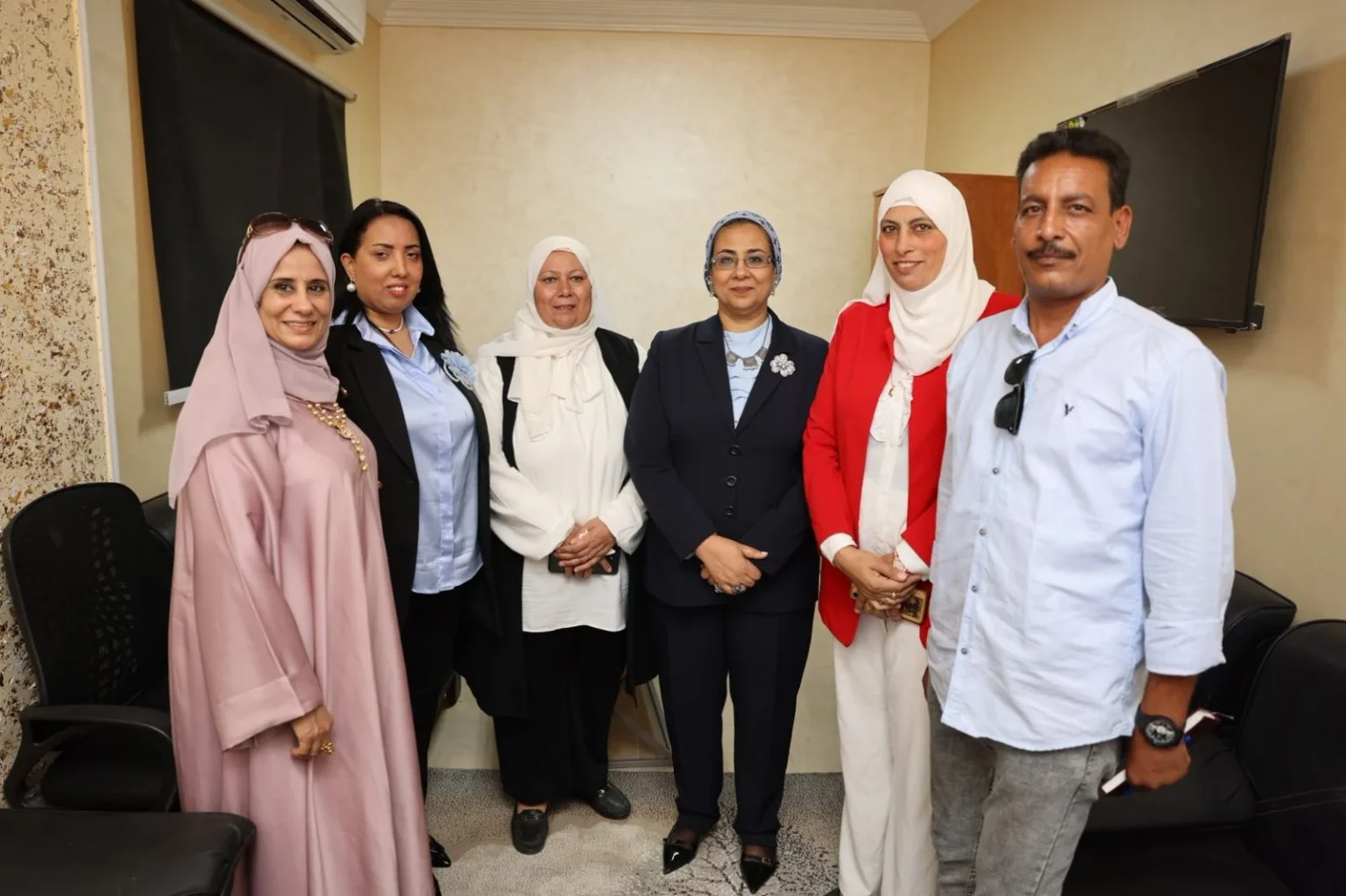 رئيسة المجلس القومي للمرأة تلتقي مقررة وأعضاء فرع المجلس بجنوب سيناء