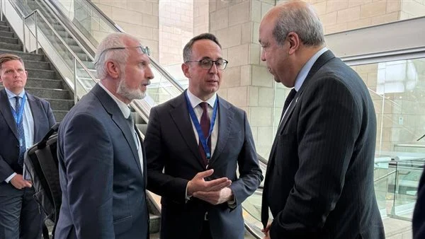 تعاون مصري بولندي في النقل الجوي: تفاصيل