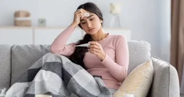 تقلبات الطقس: 5 عادات تعيق تعافك من نزلة البرد والإنفلونزا