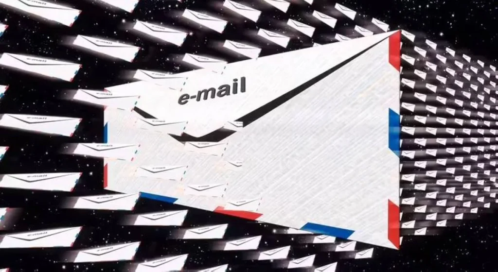 من ورق الكربون إلى البريد الإلكتروني: تعريف CC ومتى نستخدمه؟