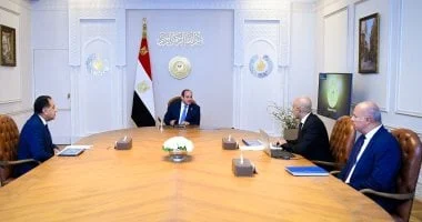 السيسي يوجه بصرف حافز التدريس ألف جنيه اعتبارا من نوفمبر 2025