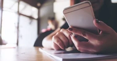 دراسة: التعرض لقصص أشخاص ملهمين يخفف التوتر لمدة 10 أيام