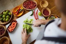 3 أطعمة لا يجب تناولها على معدة فارغة