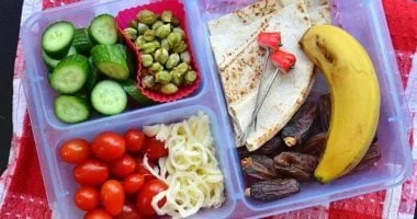 الوقاية من إنفلونزا تبدأ من صندوق الغداء: أطعمة سهلة وصحية للأطفال 