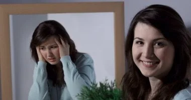 هل تعتبر ضعفاً؟ 8 خرافات شائعة عن الأمراض النفسية