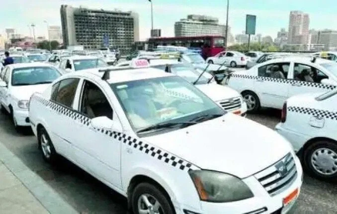 تعريفة التاكسي الأبيض الجديدة بعد رفع أسعار البنزين والسولار 