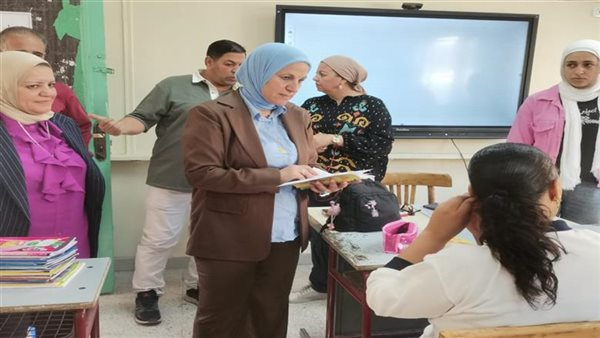 مدير تعليم القاهرة: الالتزام باللائحة المهنية والانضباط في الفصول