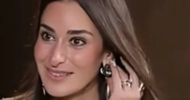 سعر أقراط زارا بعد إطلالة أمينة خليل في مهرجان الجونة