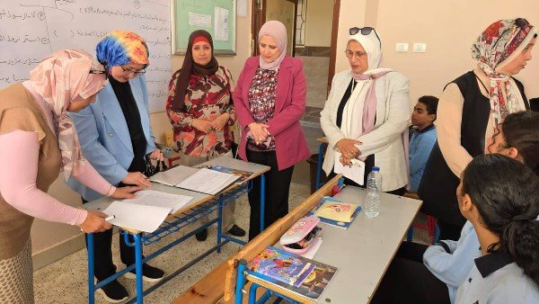 رئيس الإدارة المركزية للتعليم العام يتابع انتظام التقييمات بالمدارس