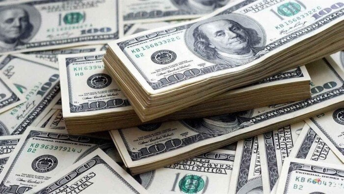 سعر الدولار أمام الجنيه عند منتصف تعاملات الأربعاء 22 أكتوبر 2025