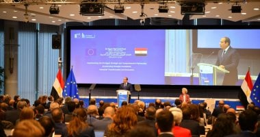 السيسي: الحكومة اتخذت إجراءات رفعت التصنيف الائتماني لمصر