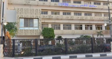 مياه الأقصر تعلن توقف محطة الطود بعد وجود مواد بترولية في مجرى النيل