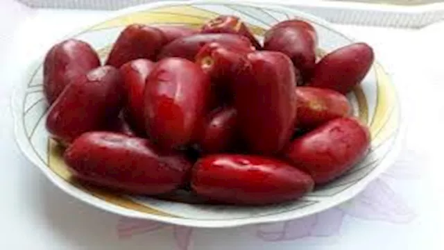 لماذا عليك تناول البلح يومياً في نظامك الغذائي