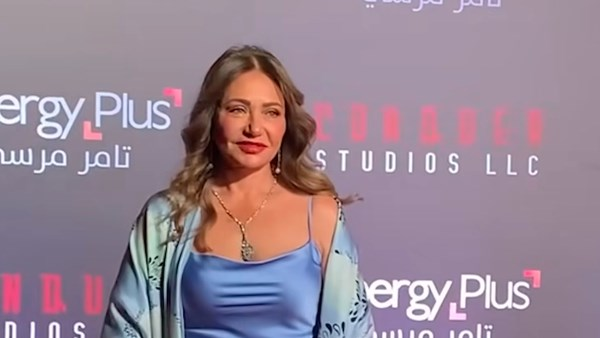 ليلي علوي تخطف الأنظار في مهرجان الجونة