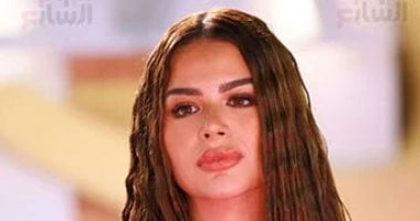 تسريحة طويلة مستوحاة من نجمات مهرجان الجونة أنيقة وعملية