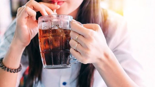 أضرار المشروبات الغازية والسكرية