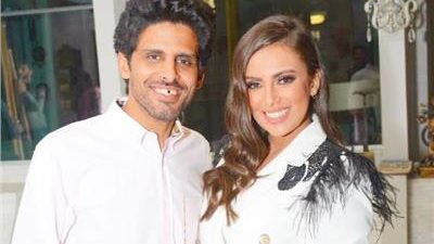 إطلالة كاجوال لزوجة حمدي المرغني تخطف الأنظار