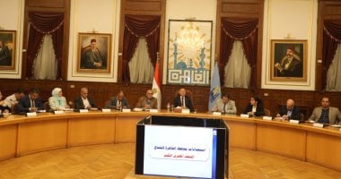 محافظ القاهرة يخصص شاشات في الميادين لبث مواد ترويجية عن المتحف الكبير