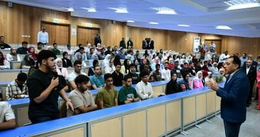 رئيس الوزراء: الدولة تسعى لتخريج طلاب يواكبون المستقبل في جامعة السويس الأهلية