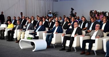 رئيس الوزراء يعيد تشغيل مصنع الشركة المصرية لبلوكات الأنود الكربونية