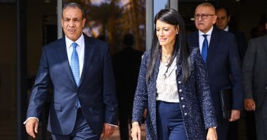 وزيران التخطيط والخارجية يبحثان تعزيز التنمية الاقتصادية