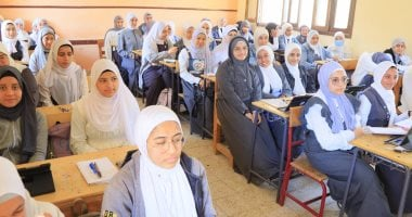 تبدأ المدارس اليوم بتقييم الطلاب في اختبار أكتوبر