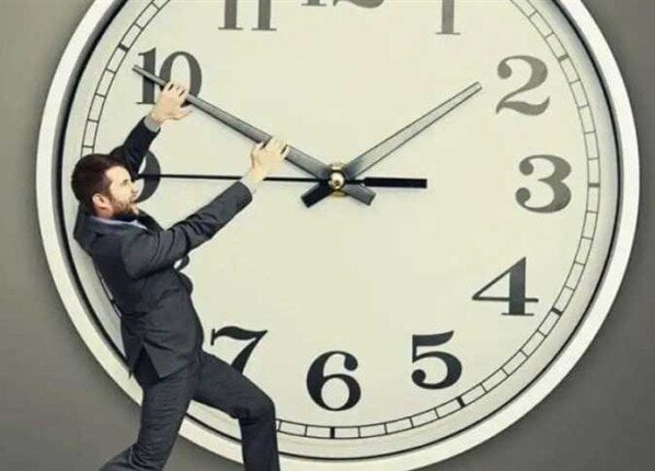 التوقيت الشتوي 2026: متى يتم تغيير الساعة؟
