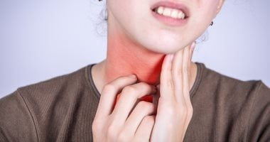 حصوات اللوزتين ورائحة الفم الكريهة: ما السبب؟