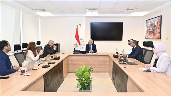 تعزيز التعاون بين وزارة الموارد المائية والري ومبادرة المدرسة الرقمية