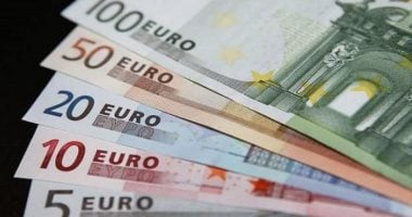 تراجع اليورو أمام الجنيه عند منتصف التعاملات