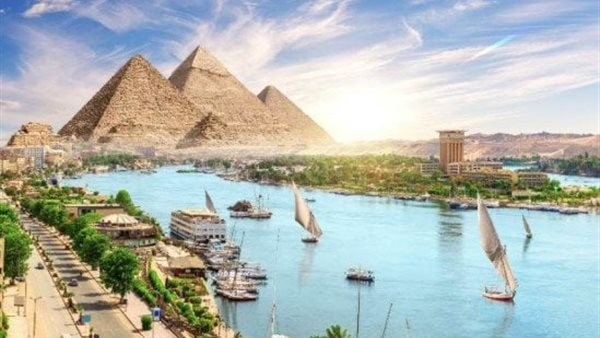 فيتش:تتوقع 17.76 مليون سائح وافد لمصر بنهاية 2025 و18.56 مليون في 2026