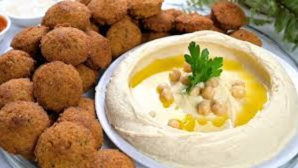 طريقة تحضير الطعمية من الحمص بخطوات بسيطة