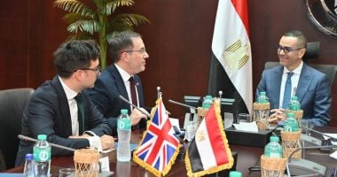 السفير البريطاني يشيد بإصلاحات مصر لتعزيز بيئة الأعمال