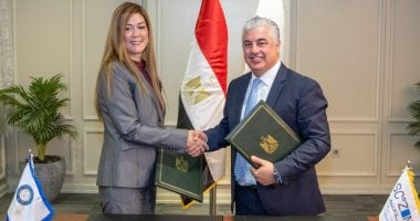 اتفاق تعاون لتنمية الموارد البشرية بين المنطقة الاقتصادية والأكاديمية العربية للعلوم