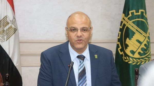 محافظ القليوبية يحيل استغلال مشروع مدرسة للدعاية الانتخابية للتحقيق