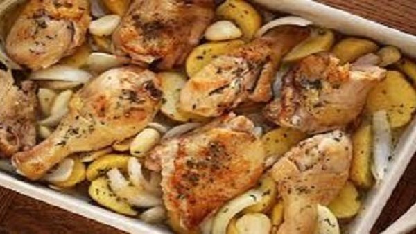 طاجن البطاطس بقطع الدجاج وصفة شرقية لا تقاوم