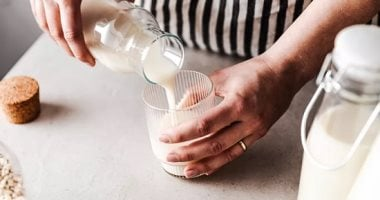 6 بدائل غذائية لطفلك توفر الكالسيوم والطاقة بدل اللبن