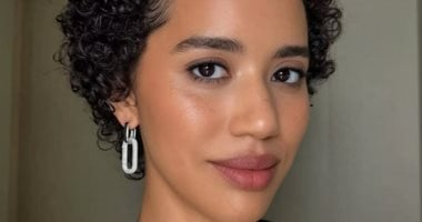 لوك مكياج طبيعى ومميز لزيارة المتحف في 4 خطوات
