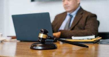 سائق شاحنة فقير ياباني يكتشف أنه وريث عائلة ثرية