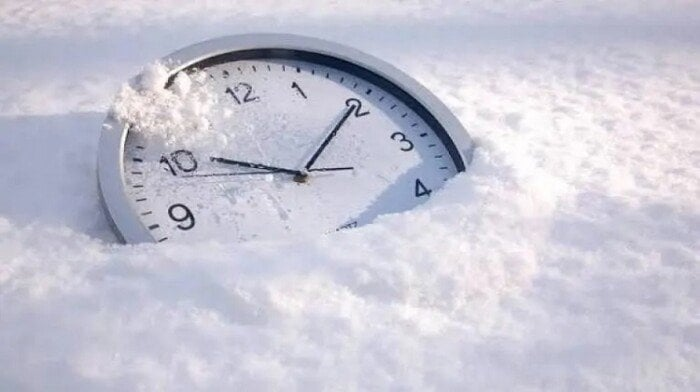 موعد تطبيق التوقيت الشتوي في مصر 2025: ستؤخر ساعتك 60 دقيقة