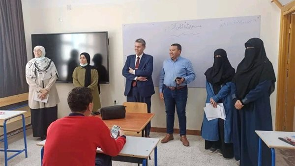 وكيل تعليم شمال سيناء يطمئن على مدرسة الشهيد عمرو أبو هنديه