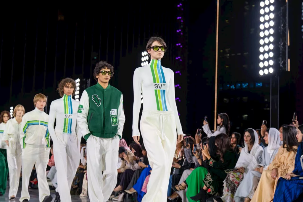 الخطوط السعودية تطلق علامة أزياء راقية SV by Saudia خلال أسبوع الرياض