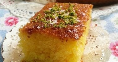 كيك سريع من 4 مكونات خلال 15 دقيقة